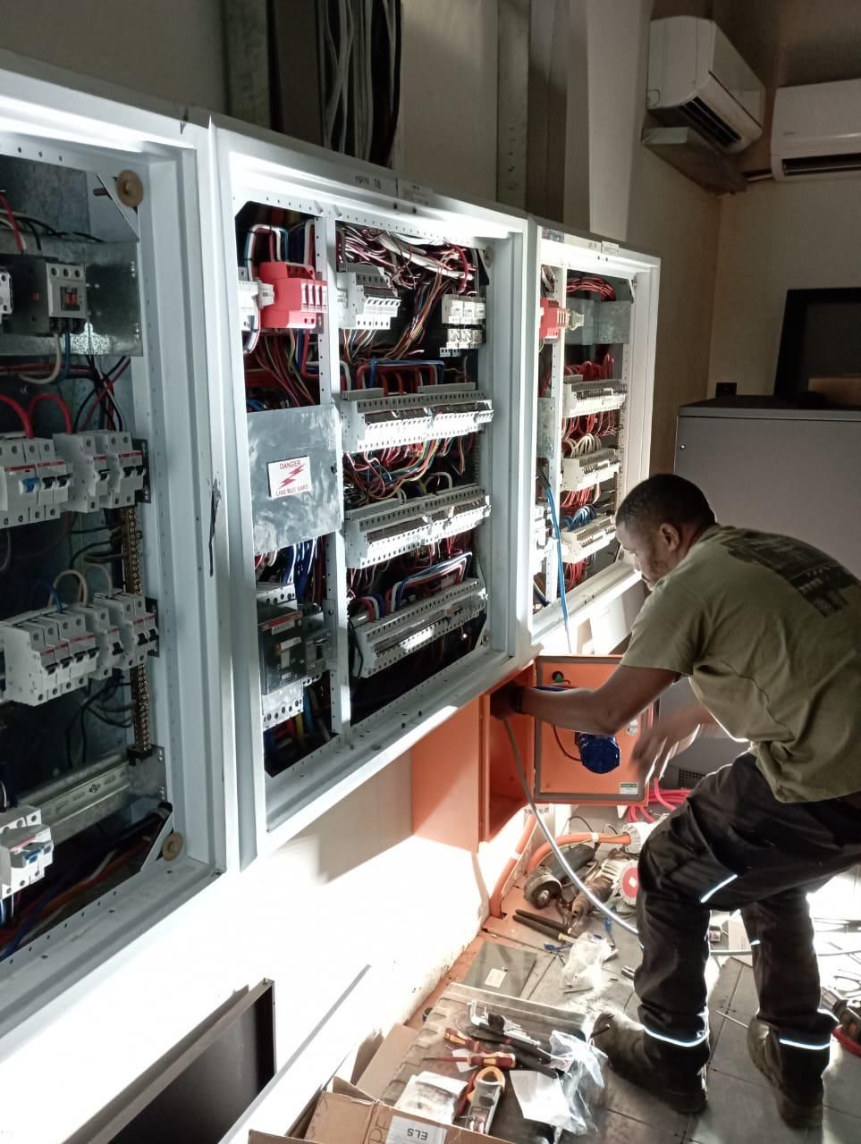 ef74bd5f-b5e5-4484-aa21-ec9b16f49580